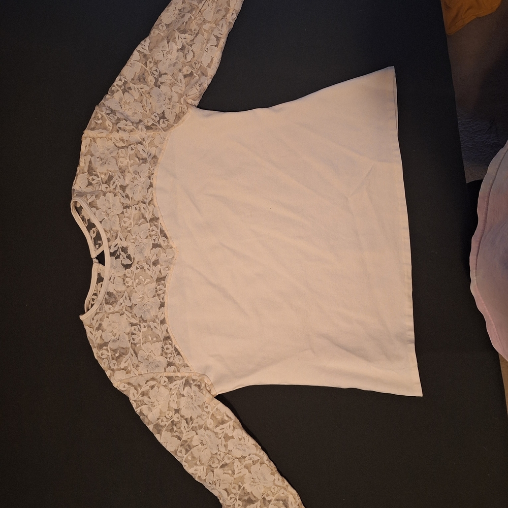 Chic White Lace Women's Blouse